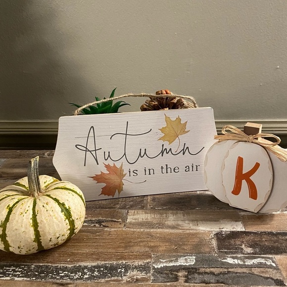 Autumn is in the air hanging plaque new with tassel - Picture 1 of 7